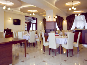 viešbučio kambariai apartamentai apgyvendinimas kalnai Sudetes ilsisi Lenkijoje